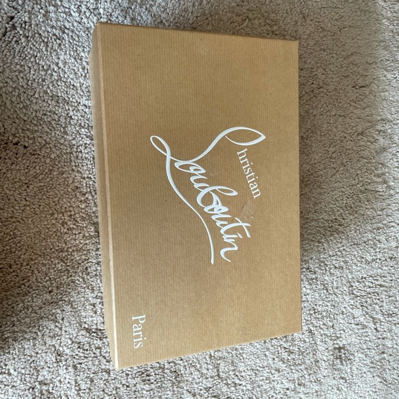 Christian Louboutin Pigalle Follies Pointed Toe Pump - Picture 3 of 12